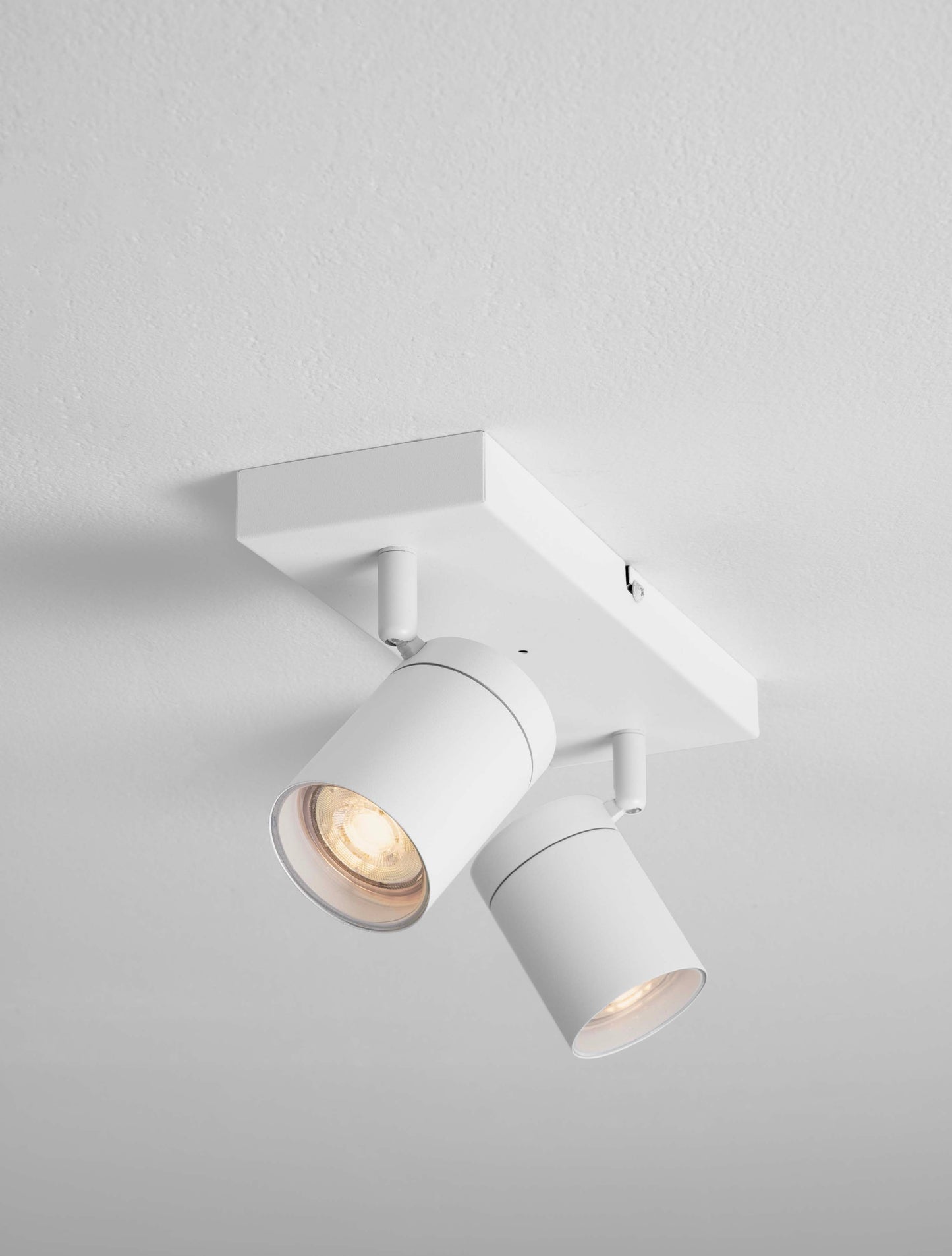 ALMA - IP44 Justerbar spot