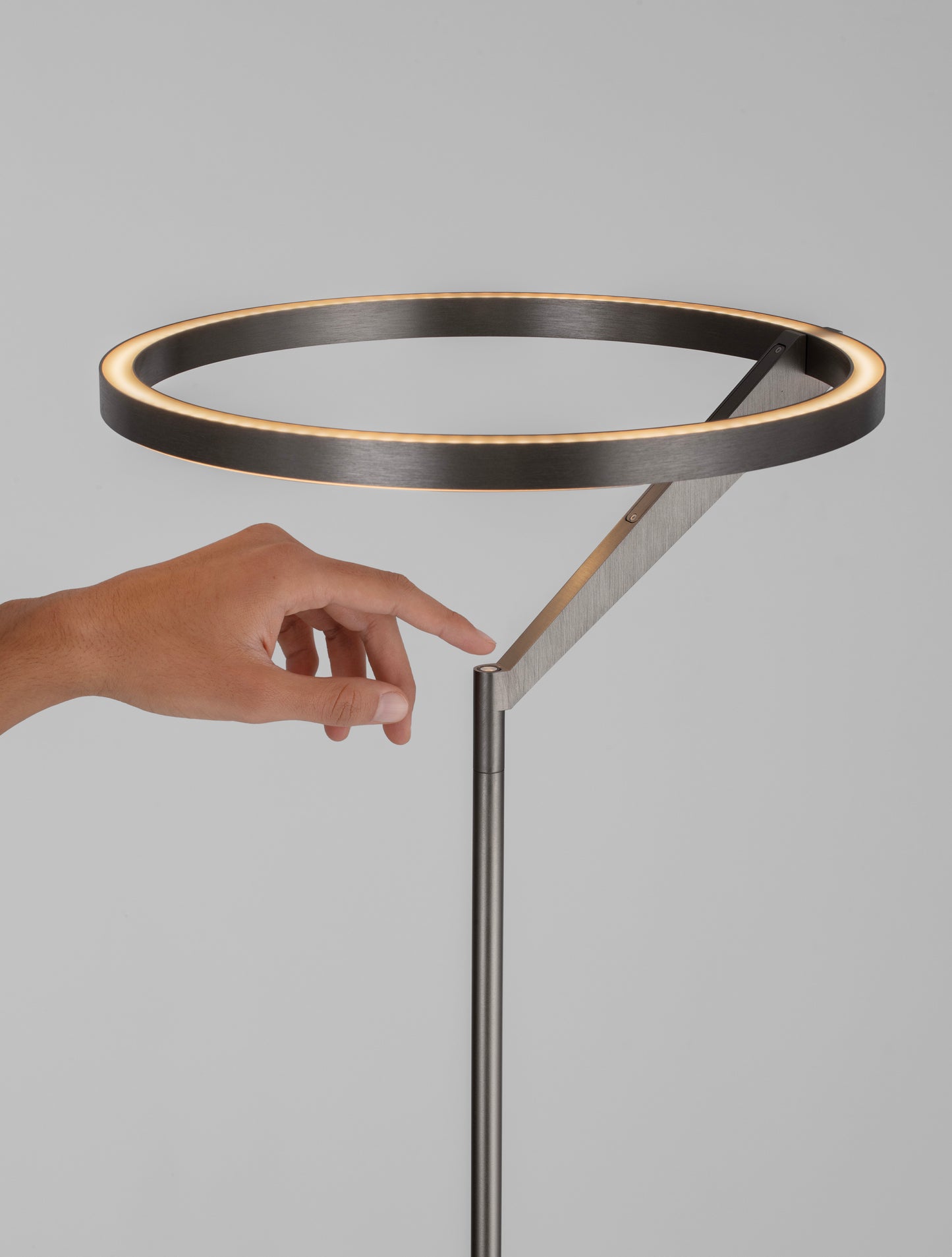 TILIA Gulvlampe Ø33