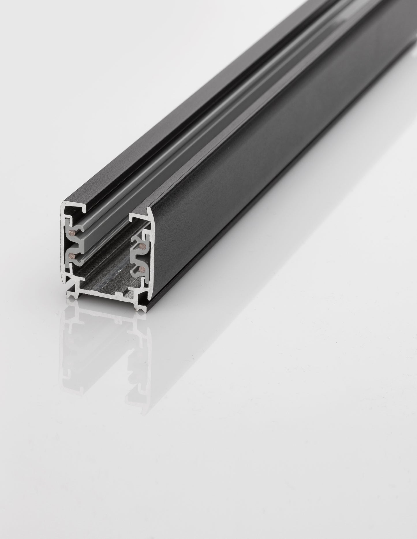 230V Global Skinne Pro 3T 2 M