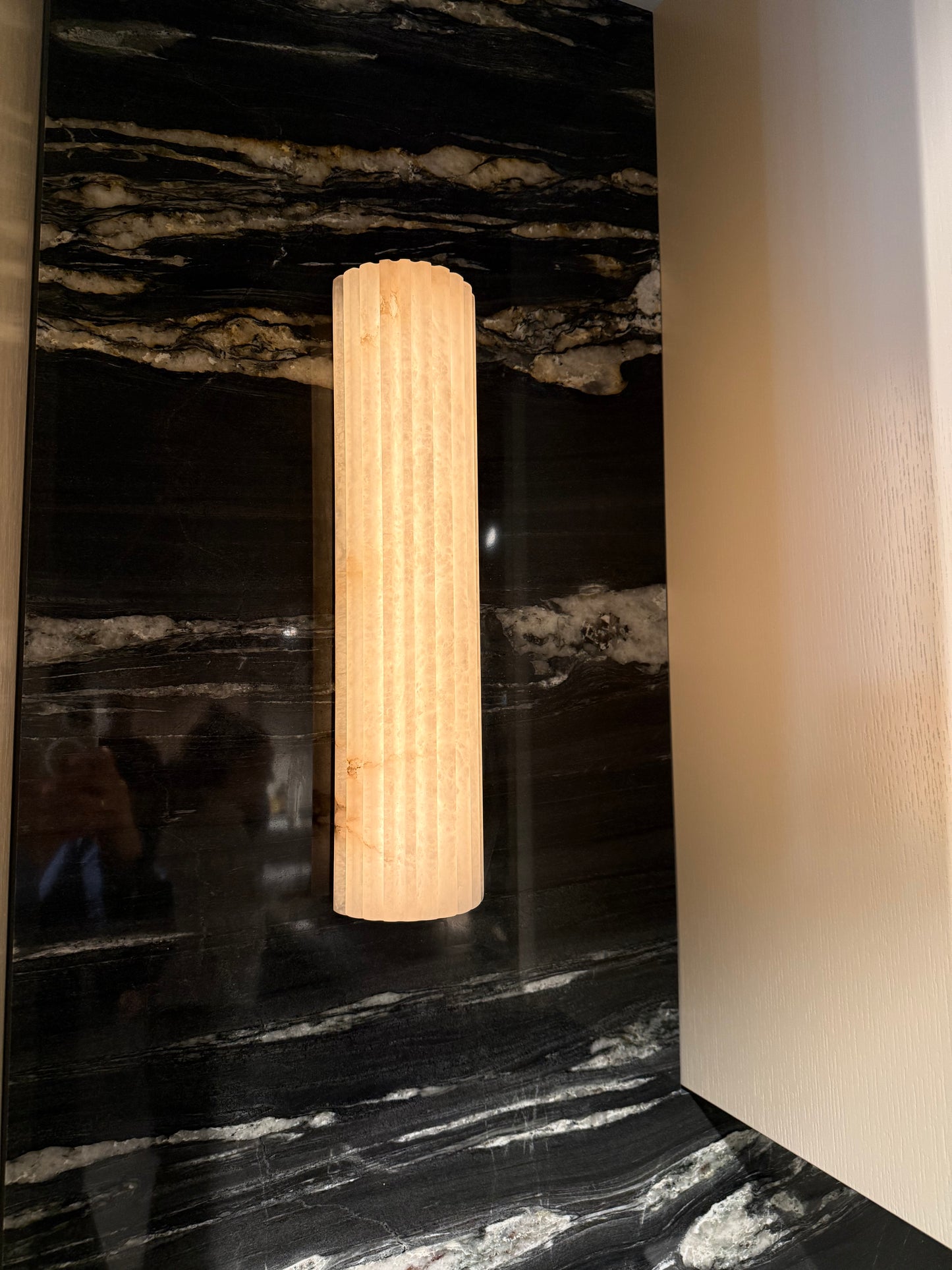 Vegglampe Fluted Wall